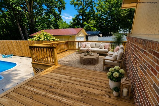 818 S Spring St, Manchester, TN 37355