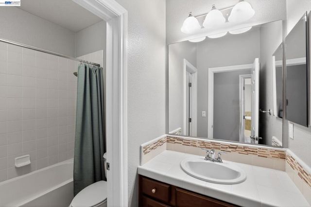 4763 Perugia St, Dublin, CA 94568