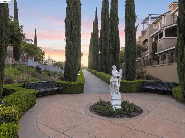 4763 Perugia St, Dublin, CA 94568