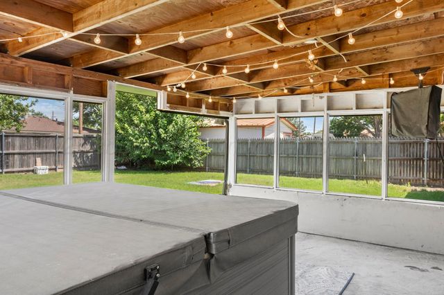 2428 N Fir Street, Pampa, TX 79065