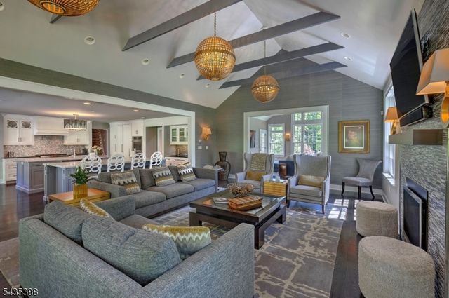 210 Douglass Ave, Bernardsville Boro, NJ 07924