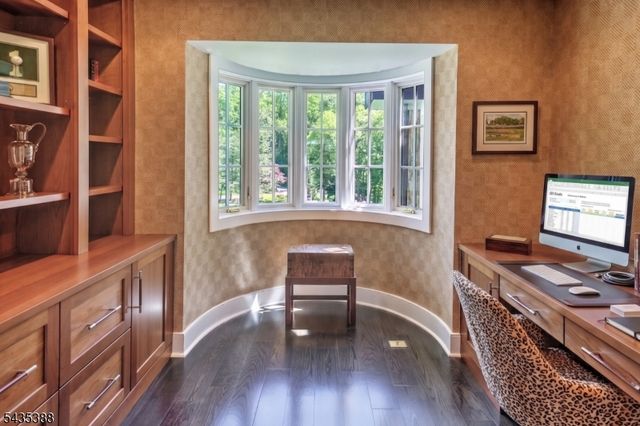 210 Douglass Ave, Bernardsville Boro, NJ 07924