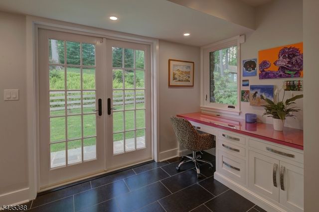 210 Douglass Ave, Bernardsville Boro, NJ 07924