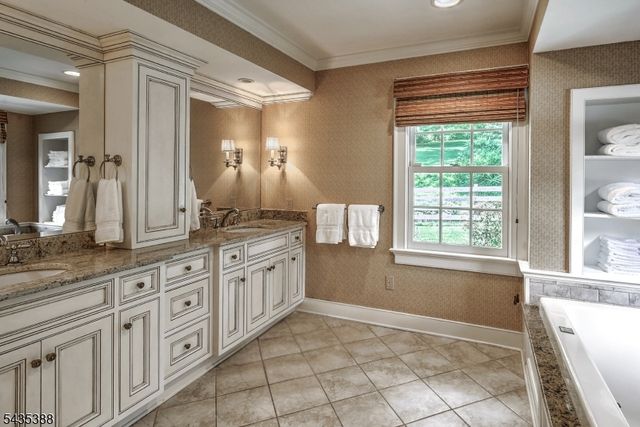 210 Douglass Ave, Bernardsville Boro, NJ 07924