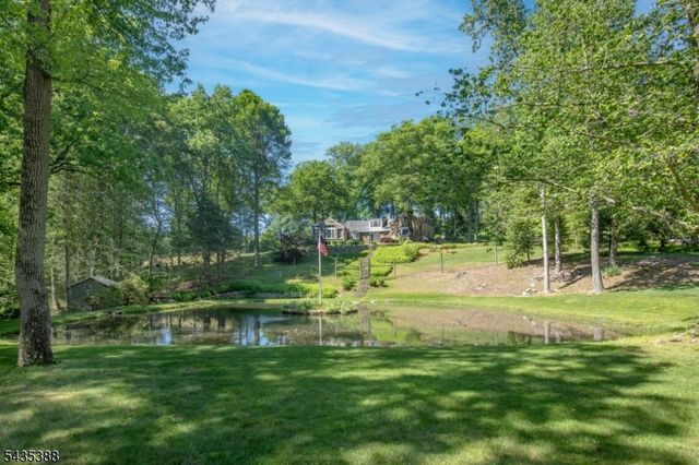 210 Douglass Ave, Bernardsville Boro, NJ 07924