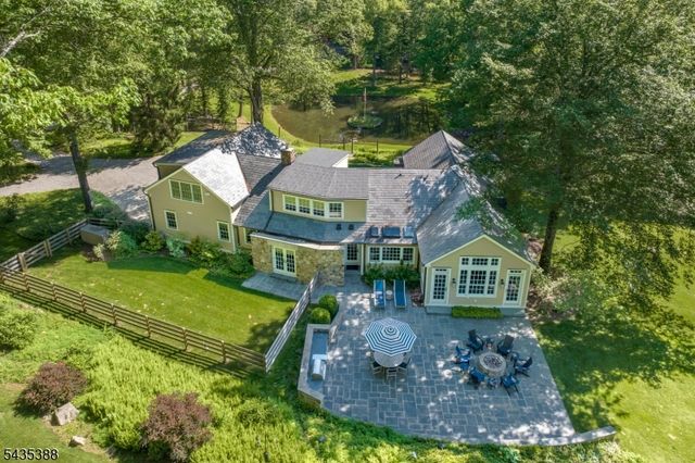 210 Douglass Ave, Bernardsville Boro, NJ 07924