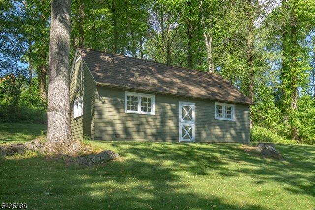 210 Douglass Ave, Bernardsville Boro, NJ 07924