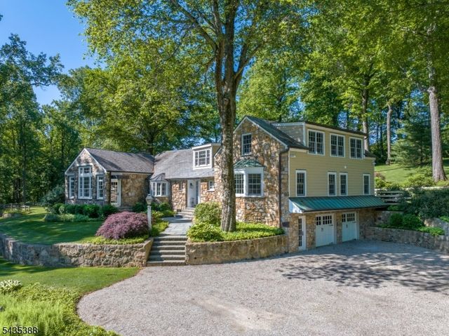 210 Douglass Ave, Bernardsville Boro, NJ 07924