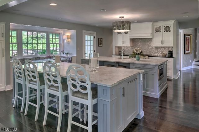 210 Douglass Ave, Bernardsville Boro, NJ 07924
