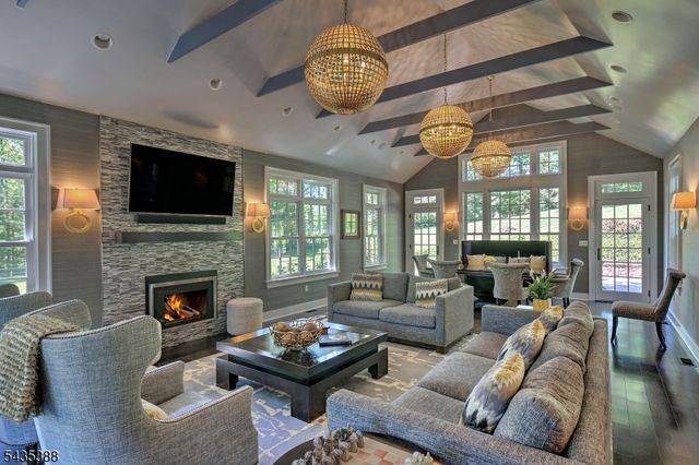 210 Douglass Ave, Bernardsville Boro, NJ 07924