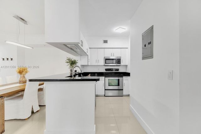 17100 N Bay Rd 1610, Sunny Isles Beach, FL 33160