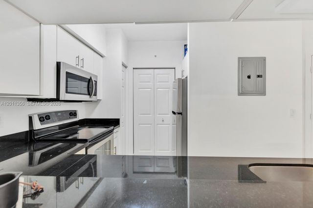 17100 N Bay Rd 1610, Sunny Isles Beach, FL 33160