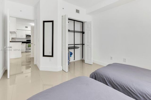 17100 N Bay Rd 1610, Sunny Isles Beach, FL 33160