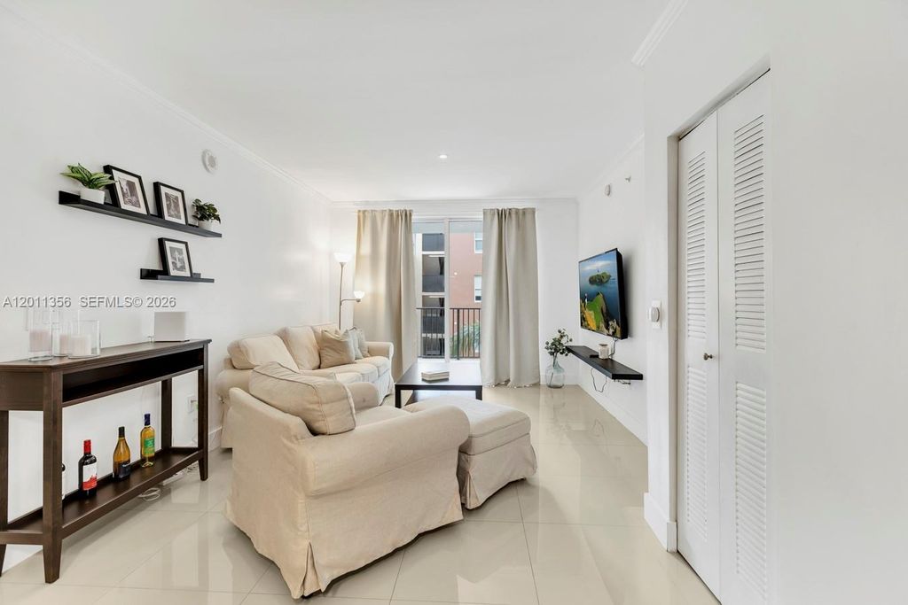 17100 N Bay Rd 1610, Sunny Isles Beach, FL 33160