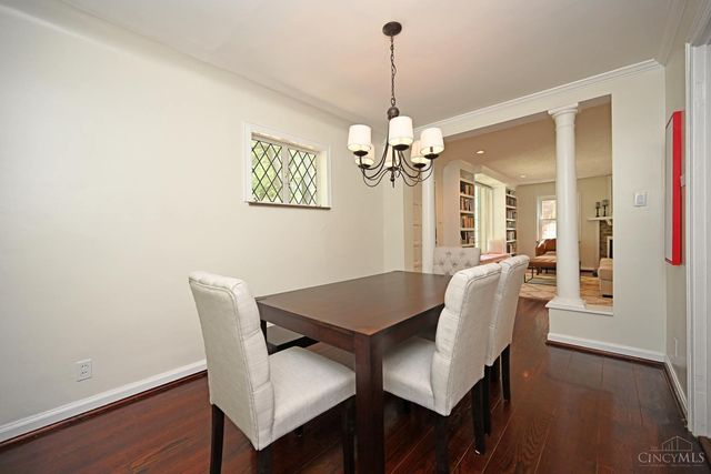 3301 Maplecrest Place, Cincinnati, OH 45209