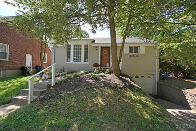 3301 Maplecrest Place, Cincinnati, OH 45209