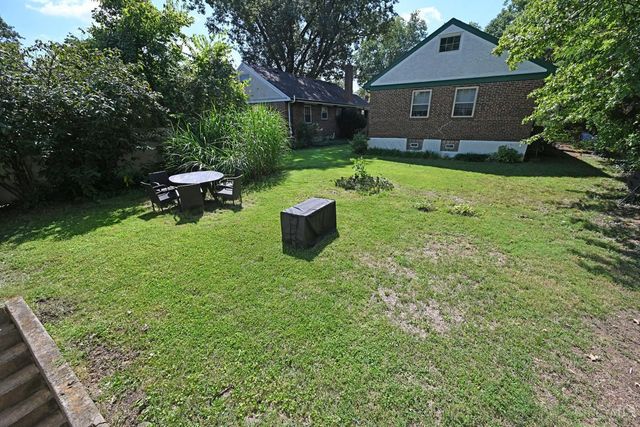 3301 Maplecrest Place, Cincinnati, OH 45209