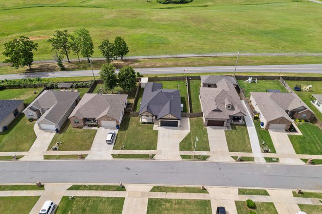 1712 Whitehaven Drive, North Little Rock, AR 72120