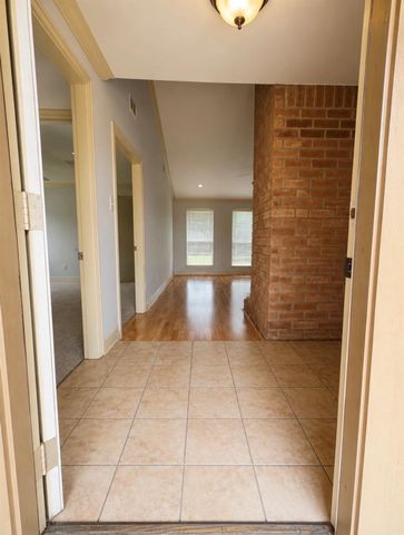 4423 Wee Laddie Lane, Houston, TX 77084