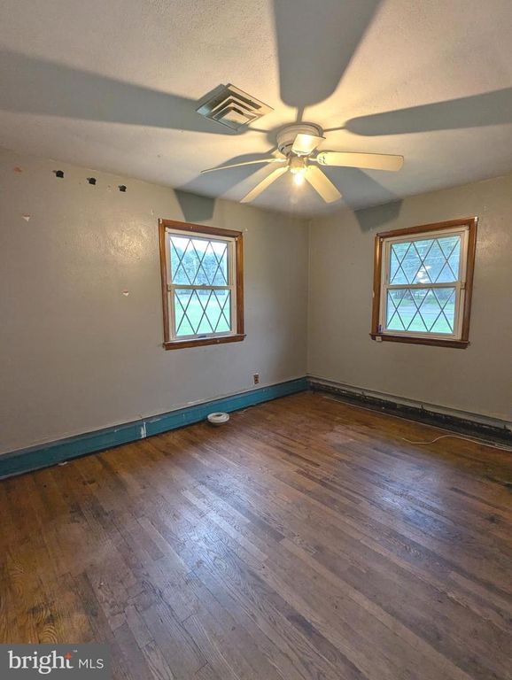 2281 N MAIN RD, Vineland, NJ 08360