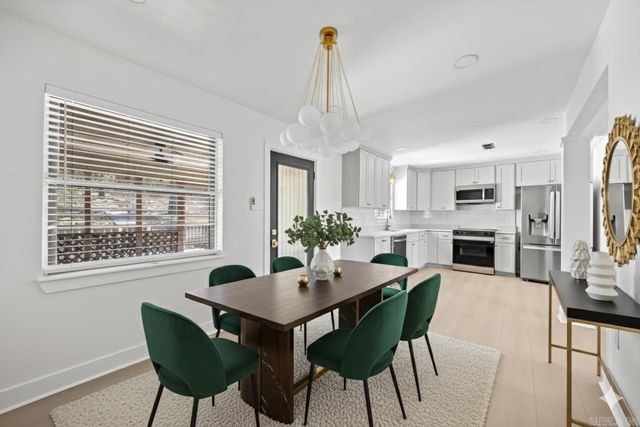 10 Castle Hill Court, Little Rock, AR 72227