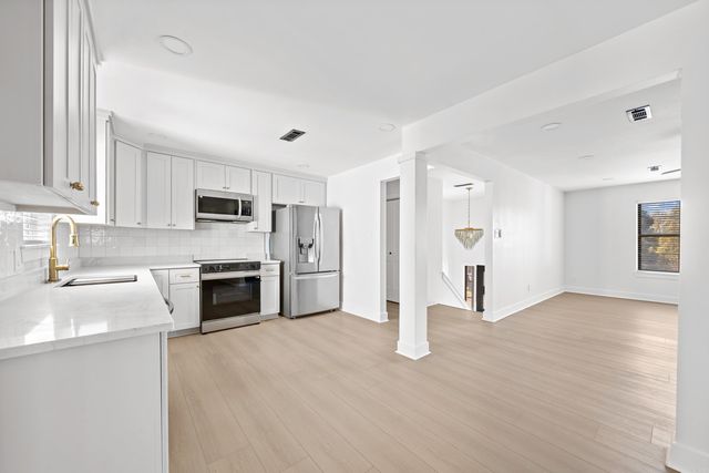 10 Castle Hill Court, Little Rock, AR 72227