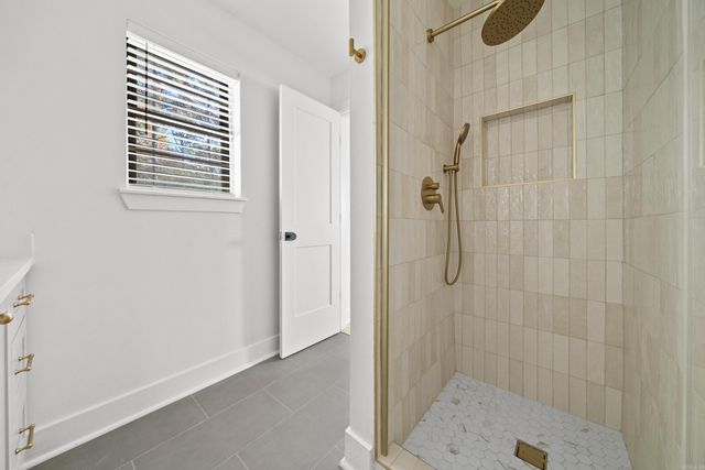 10 Castle Hill Court, Little Rock, AR 72227