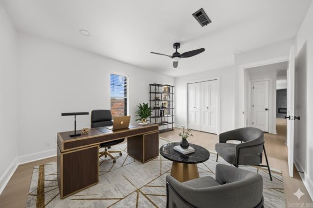 10 Castle Hill Court, Little Rock, AR 72227