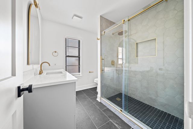 10 Castle Hill Court, Little Rock, AR 72227