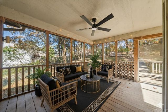 10 Castle Hill Court, Little Rock, AR 72227