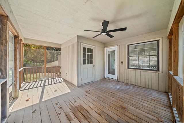 10 Castle Hill Court, Little Rock, AR 72227