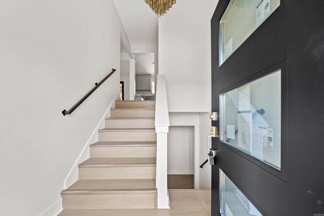 10 Castle Hill Court, Little Rock, AR 72227