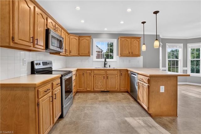 121 Reich Farm Court, Lexington, NC 27295