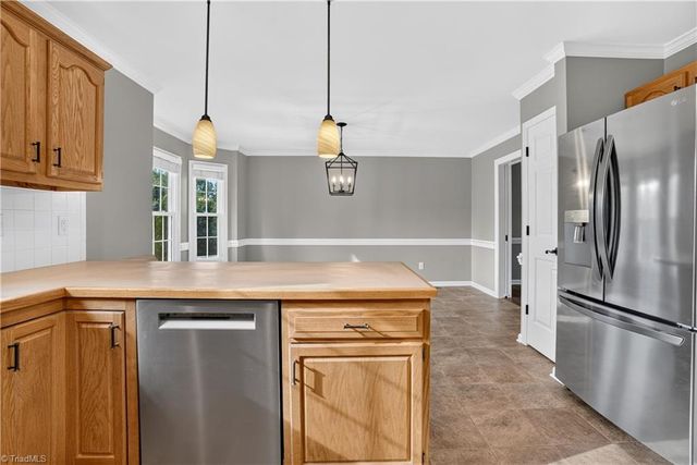 121 Reich Farm Court, Lexington, NC 27295