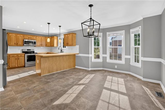 121 Reich Farm Court, Lexington, NC 27295