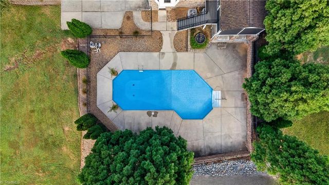 121 Reich Farm Court, Lexington, NC 27295