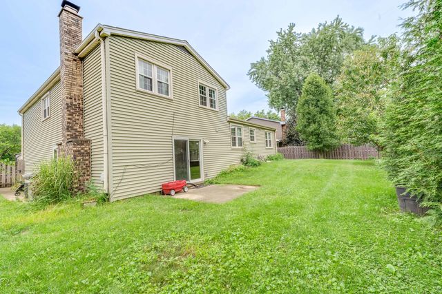 5S735 Park Meadow Drive, Naperville, IL 60540