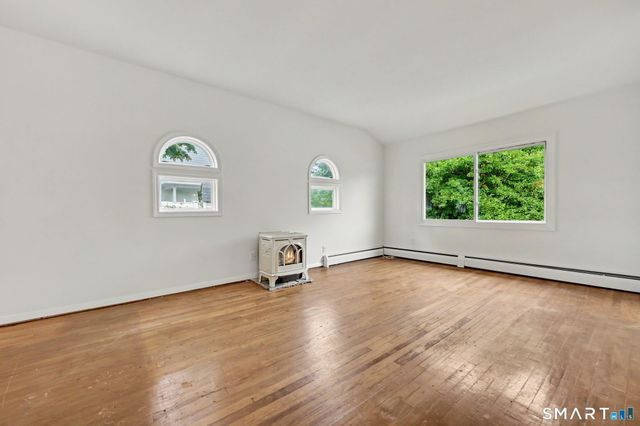 5 Windward Road, Norwalk, CT 06854