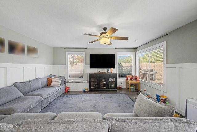 2223 E Torrey Pines Place, Chandler, AZ 85249