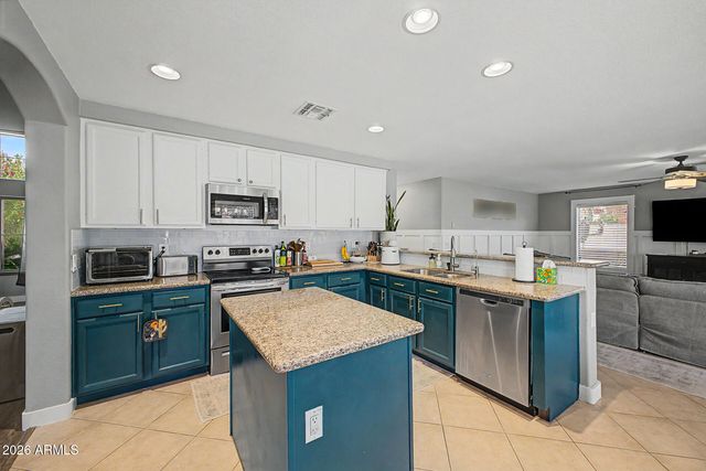 2223 E Torrey Pines Place, Chandler, AZ 85249