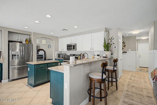 2223 E Torrey Pines Place, Chandler, AZ 85249