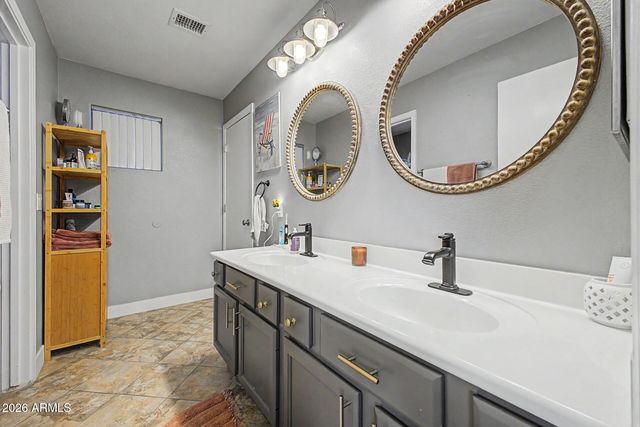 2223 E Torrey Pines Place, Chandler, AZ 85249