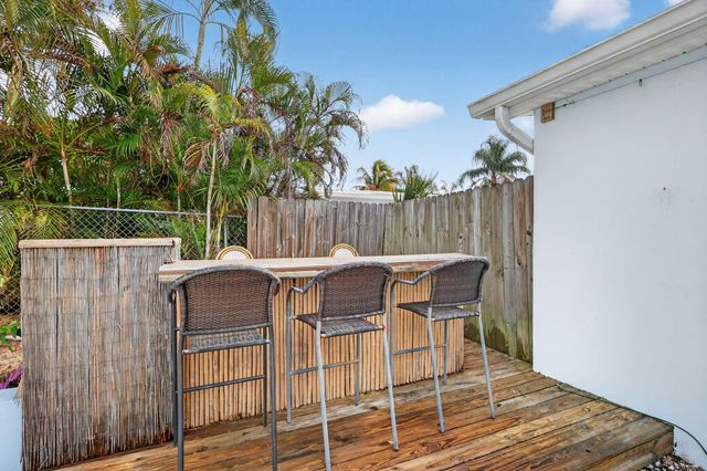 2631 NE Myrtle Street, Jensen Beach, FL 34957