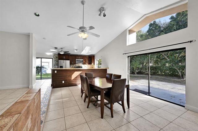 11136 NW 1st Place, Coral Springs, FL 33071