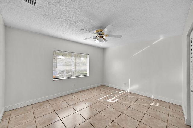11136 NW 1st Place, Coral Springs, FL 33071