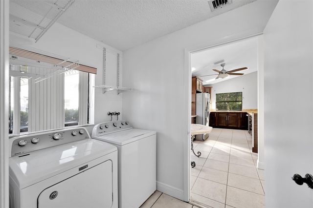 11136 NW 1st Place, Coral Springs, FL 33071