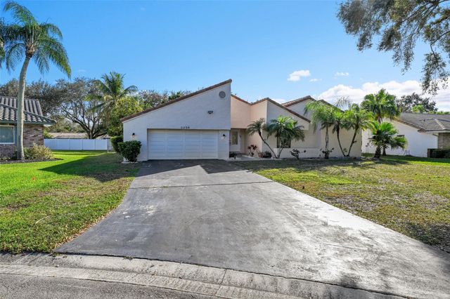 11136 NW 1st Place, Coral Springs, FL 33071