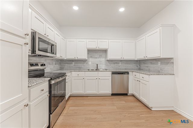423 E Beeline Ln Lane, Harker Heights, TX 76548