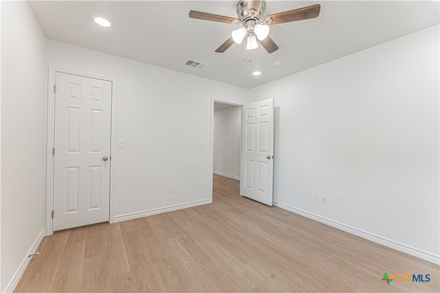 423 E Beeline Ln Lane, Harker Heights, TX 76548