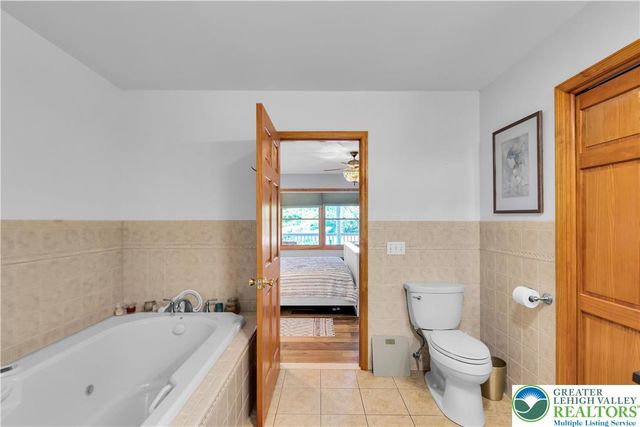 5194 Hamilton S, Hamilton Twp, PA 18353